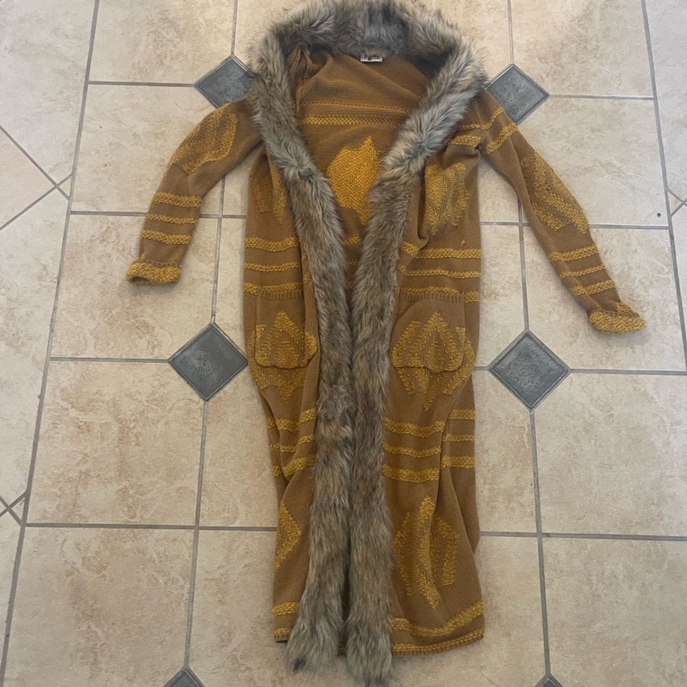 Show me your Mumu Cardigan with fur